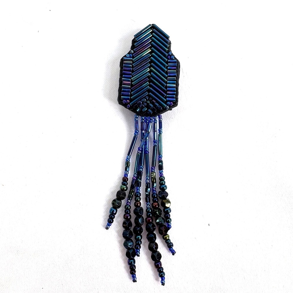 Vintage‎ Scarf Holder Blue Iridescent Beaded Fringe Chevron Clip Accessory